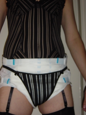 JoJo - Diaper & lingerie
For more pics visit http://mitglied.lycos.de/jojoboy

