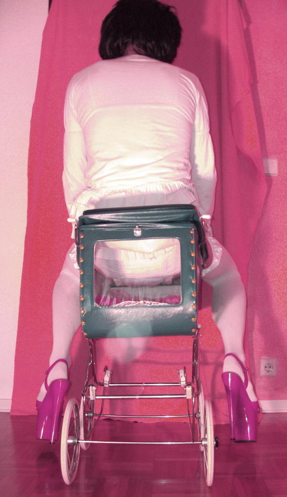 Diaper and Doll Pram
Diaper and Doll Pram
Keywords: pram diaper stroller