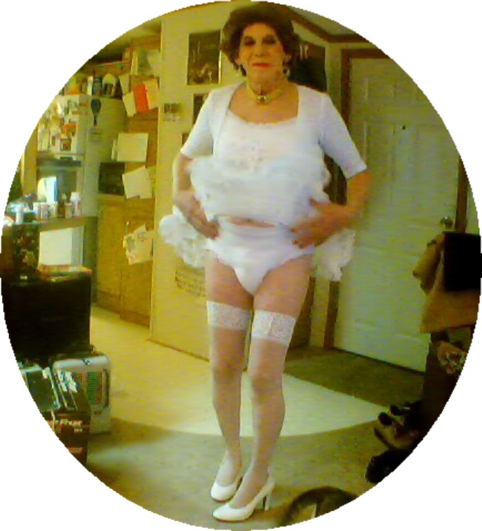 Jeanie in White
Crossdressing Diaper lover
