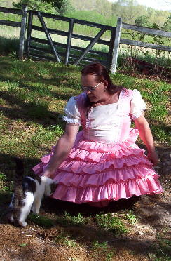 Nice kitty.
Another dress from my mother-in-law. Isn't she wonderful!
