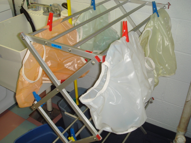 Waterproof panties
Drying babies panties
