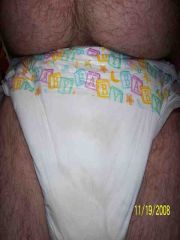 iminpampers wetting his diapers
