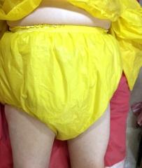 Yellow rubber pantes