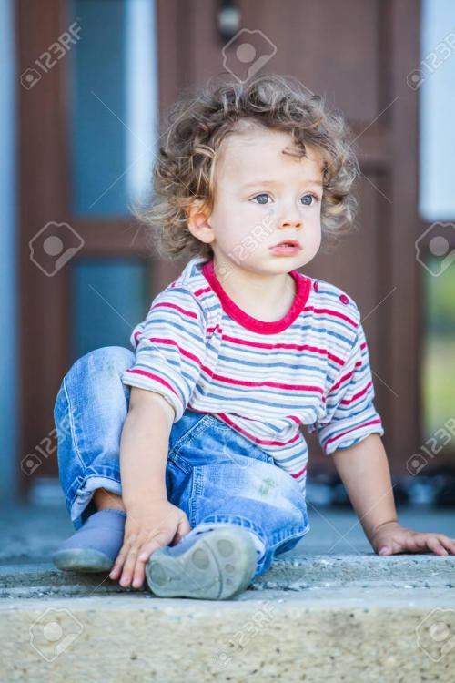 43605479-portrait-of-1-year-old-baby-boy-walking-outside-the-house-.thumb.jpg.3ae098d4f32125c21d4567d81c105cda.jpg