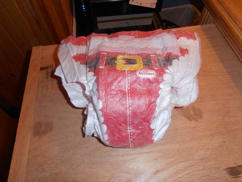 Huggies_Little_Movers_Santa_Pants_2011