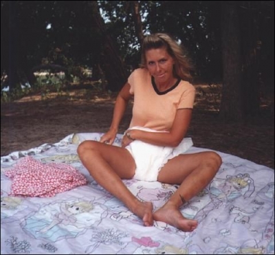 fem040.jpg