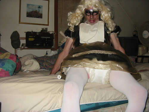 2_14_13poor_little_sissy_mommys_put_a_lot_of_diapers_on_you_this_time_.png