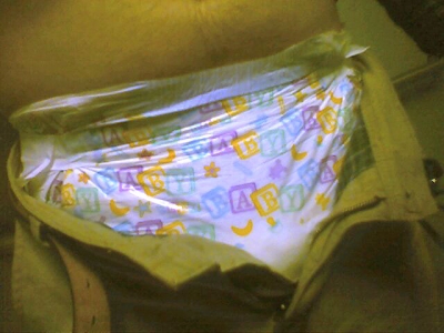 Bambino 4
Camera phone pics, at work with Bambino diaper

