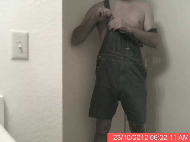 undressing
Keywords: overalls, coveralls