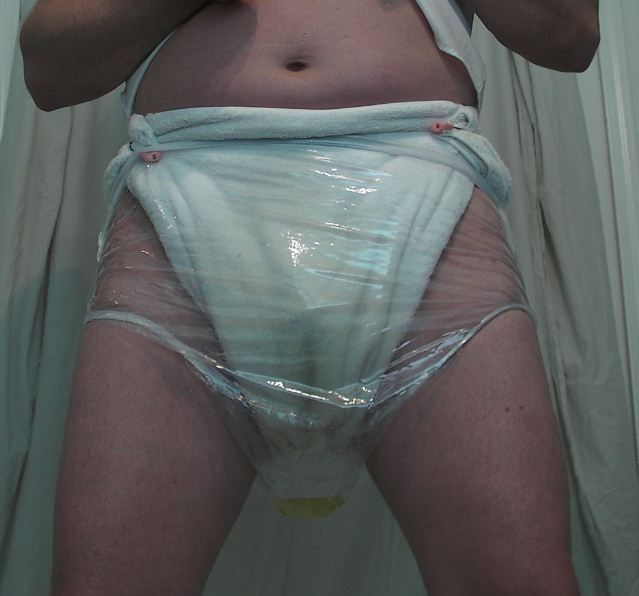 flickr diapered sissy schoolgirl
wet nappied schoolgirl
