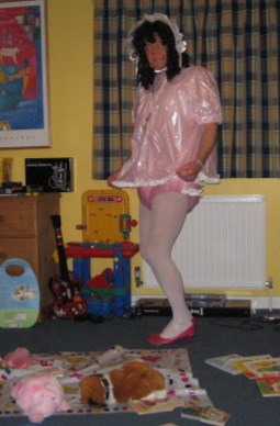 Lucyin_Playroom.JPG