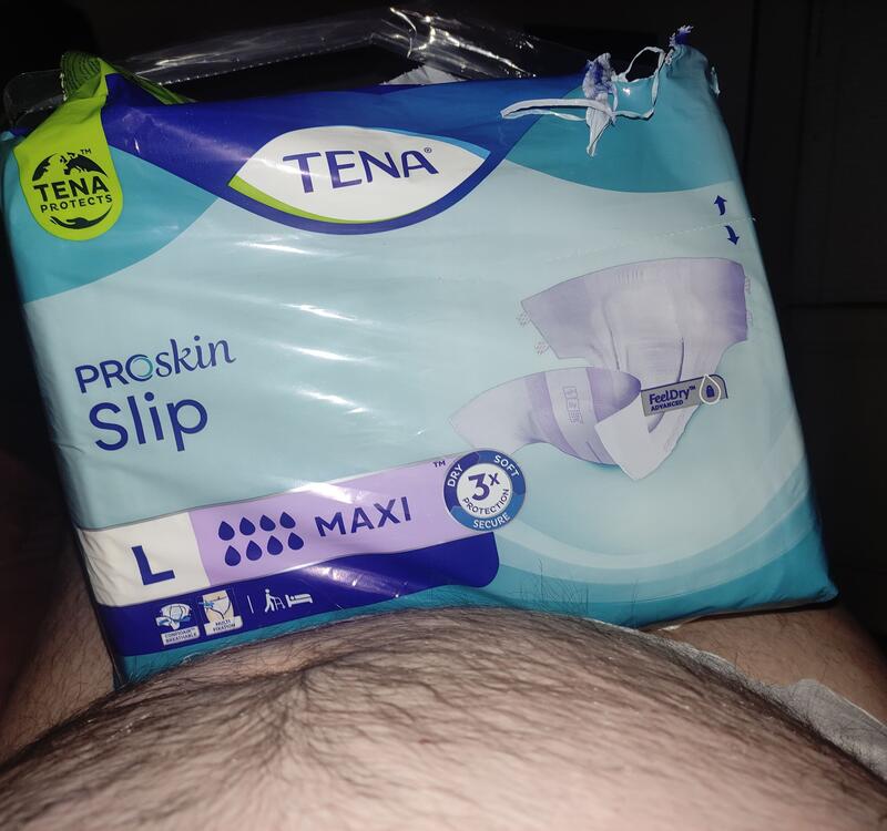 Tena maxi L
Tena Maxi L Proskin Slip
Keywords: abdl boy tena maxi