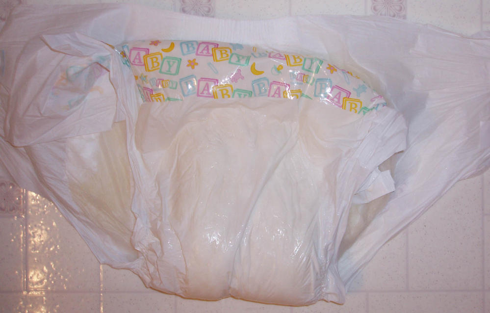 Very Wet Bambino Diaper
This is what my diaper looked like after I had wet them four times within 12 hours!!! I had to clean the floor after.
Keywords: wet piss bambino diaper disposable