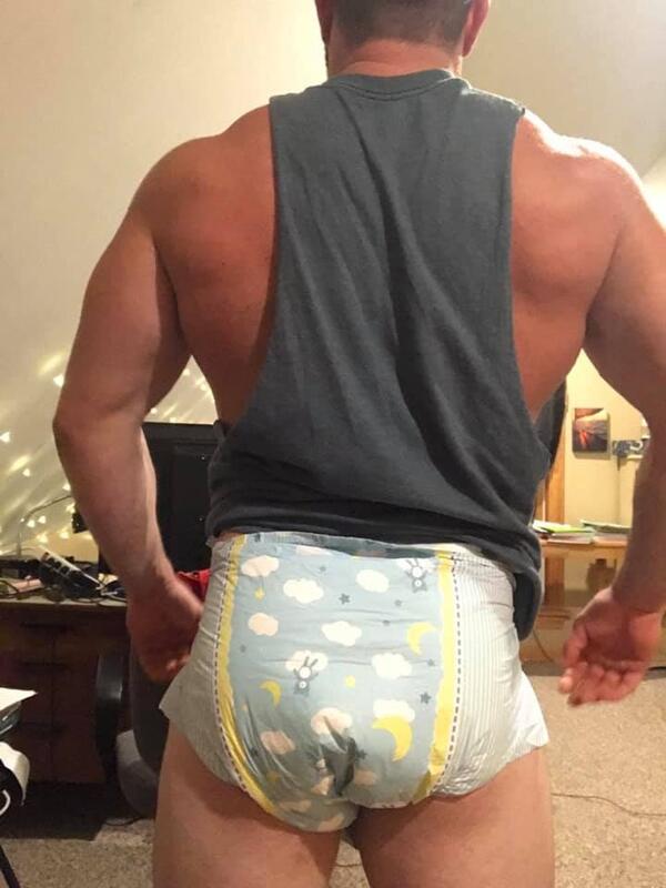 THOMASRAMOND_2935
Keywords: abdl diaperlover diaperman diaperboy diapermucle muscleboy