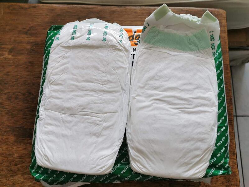 Migros Budget Plastic Baby Nappies - No5 - Junior - 11-25kg - 30pcs - 11
