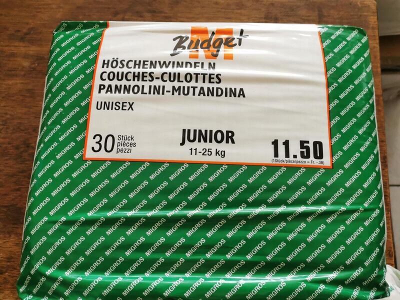 Migros Budget Plastic Baby Nappies - No5 - Junior - 11-25kg - 30pcs - 9
