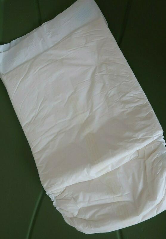 Ultra Attends Plus Wrap-Around Disposable Briefs - Maximum Absorbency - Medium (fits 32'' to 44'' hips) - 10pcs - 45
