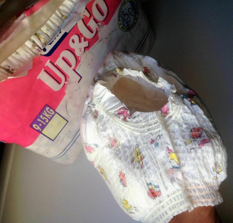 Libero Peaudouce Up & Go Disposable Pull-Up Pants for Girls - No3 - Maxi - 9-15kg - 20-33lbs - 22pcs - 4
