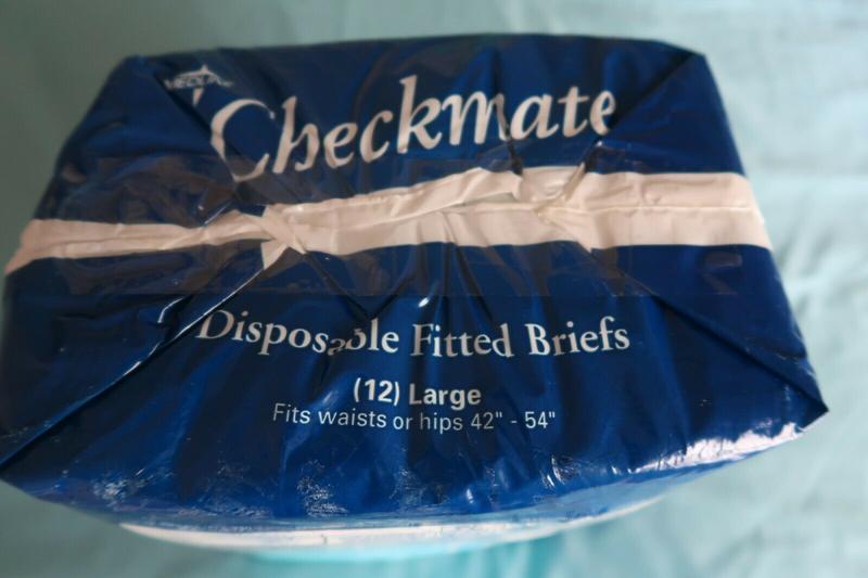 Medline Checkmate Disposable Fitted Adult Briefs - No3 - Large (fits waists or hips 42'' to 54'') - 12pcs - 4

