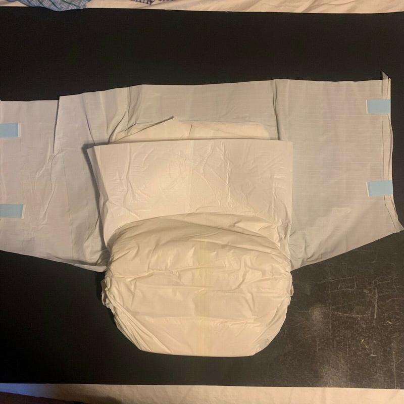 Ultra Attends Plus Wrap-Around Disposable Briefs - Maximum Absorbency - Medium (fits 32'' to 44'' hips) - 10pcs - 85
