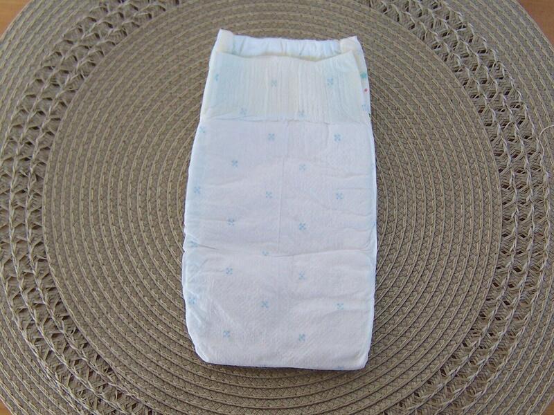 Smiles Ultra Soft Stretch Cloth-like disposable unisex nappies - No1 - Small - for babies up to 14lbs - 40pcs - 4
